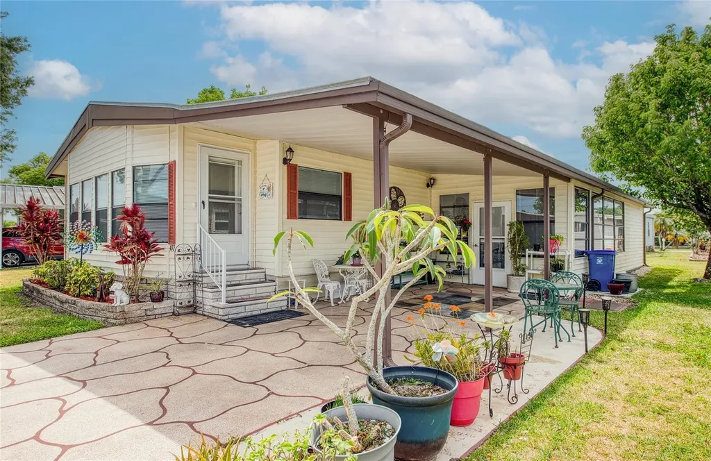 417 Dolphin Drive S Oldsmar FL 34677