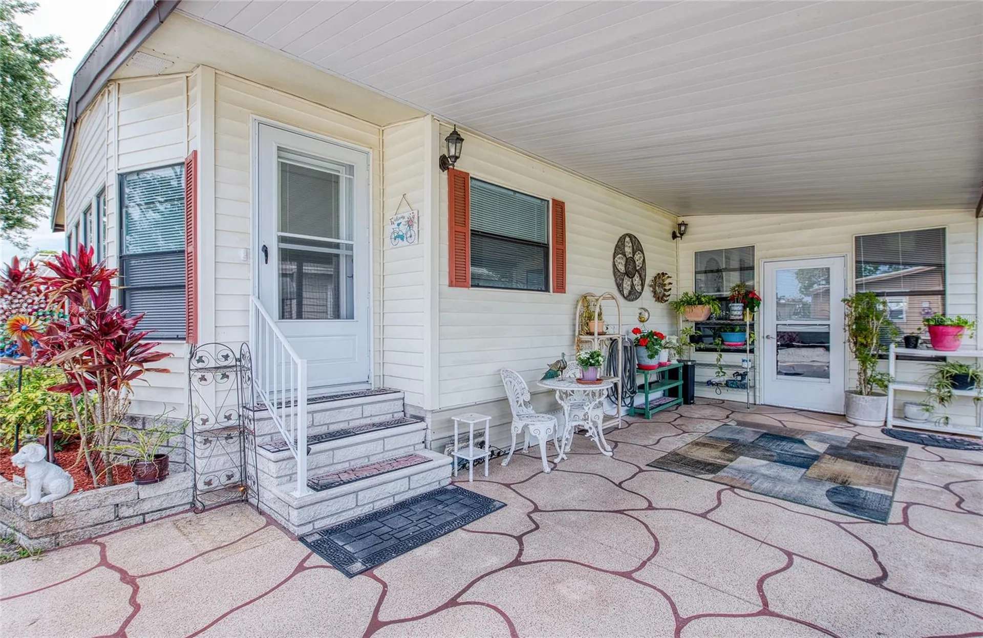 417 Dolphin Drive S Oldsmar FL 34677