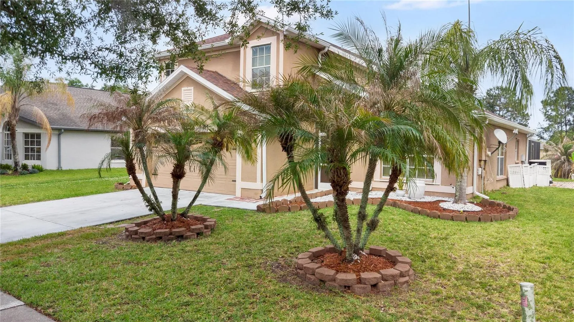 125 Southampton Kissimmee FL 34744