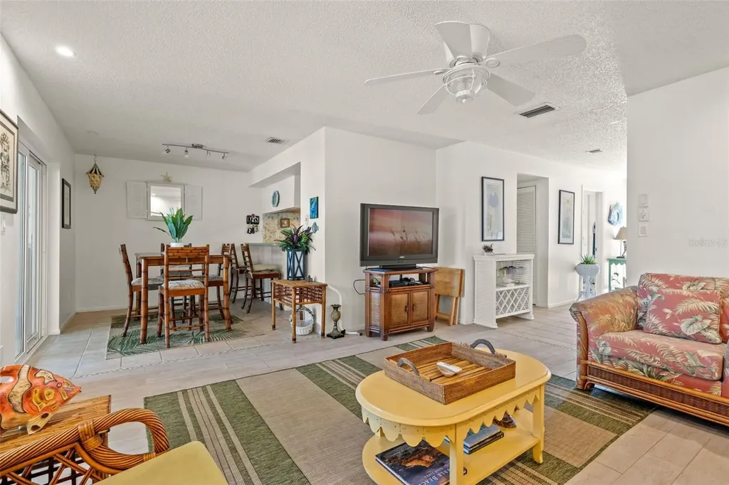 140 Ashley Lane Oldsmar FL 34677