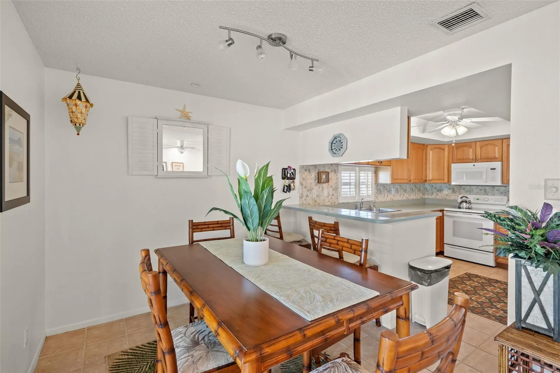 140 Ashley Lane Oldsmar FL 34677