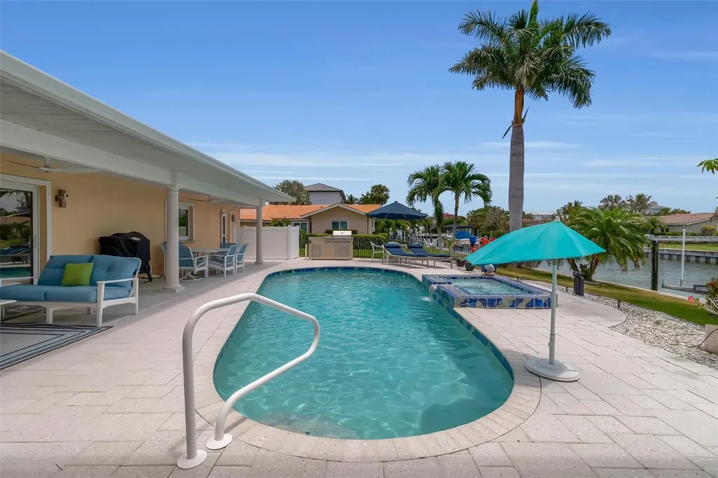 524 Hornblower Lane Longboat Key FL 34228