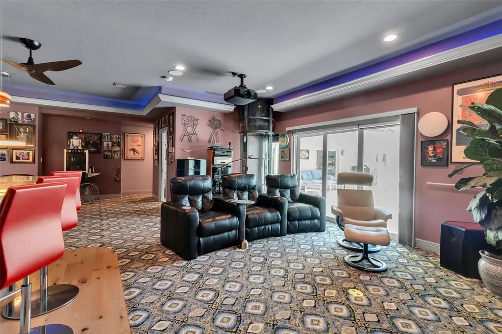 524 Hornblower Lane Longboat Key FL 34228