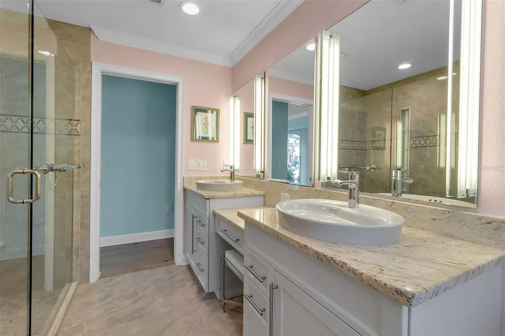 524 Hornblower Lane Longboat Key FL 34228