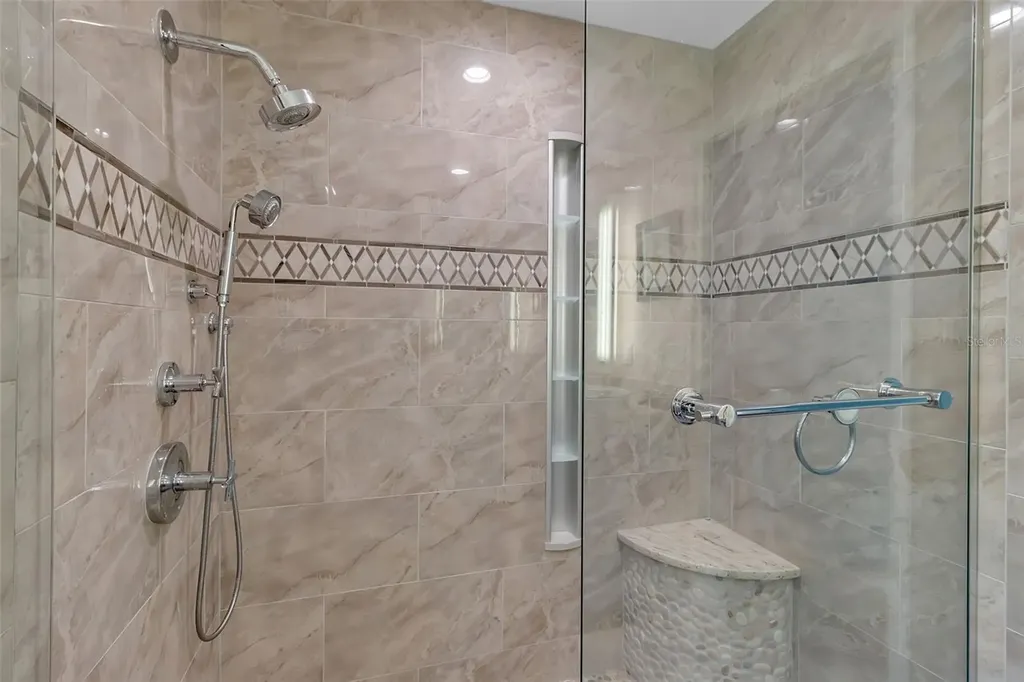 524 Hornblower Lane Longboat Key FL 34228