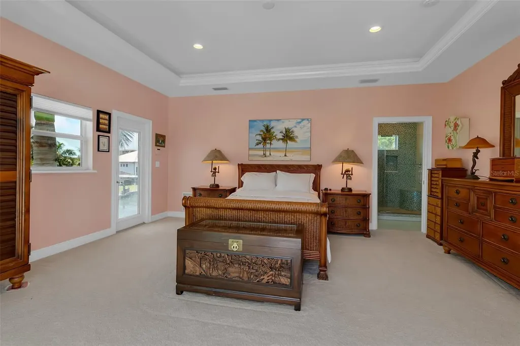 524 Hornblower Lane Longboat Key FL 34228
