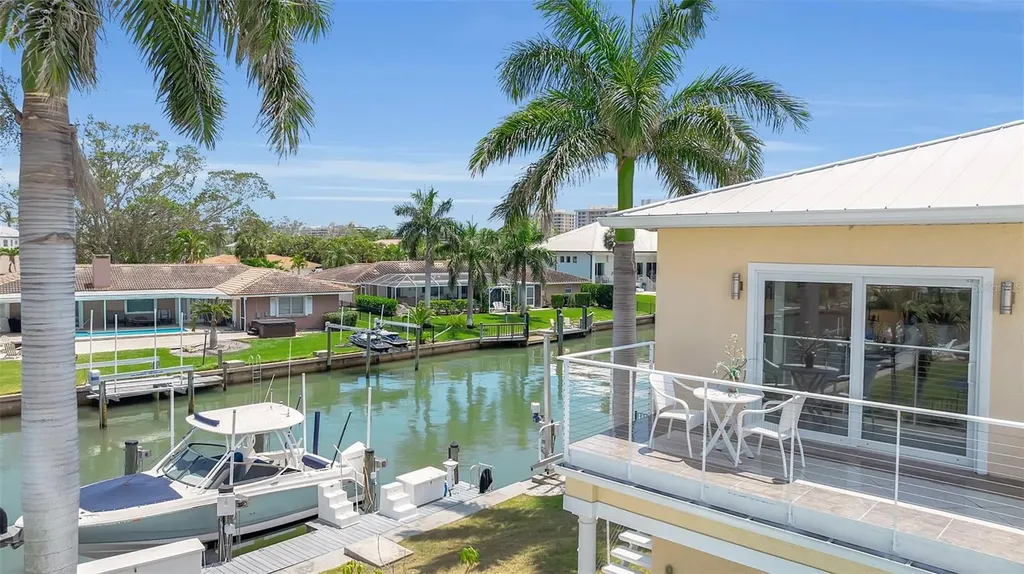 524 Hornblower Lane Longboat Key FL 34228