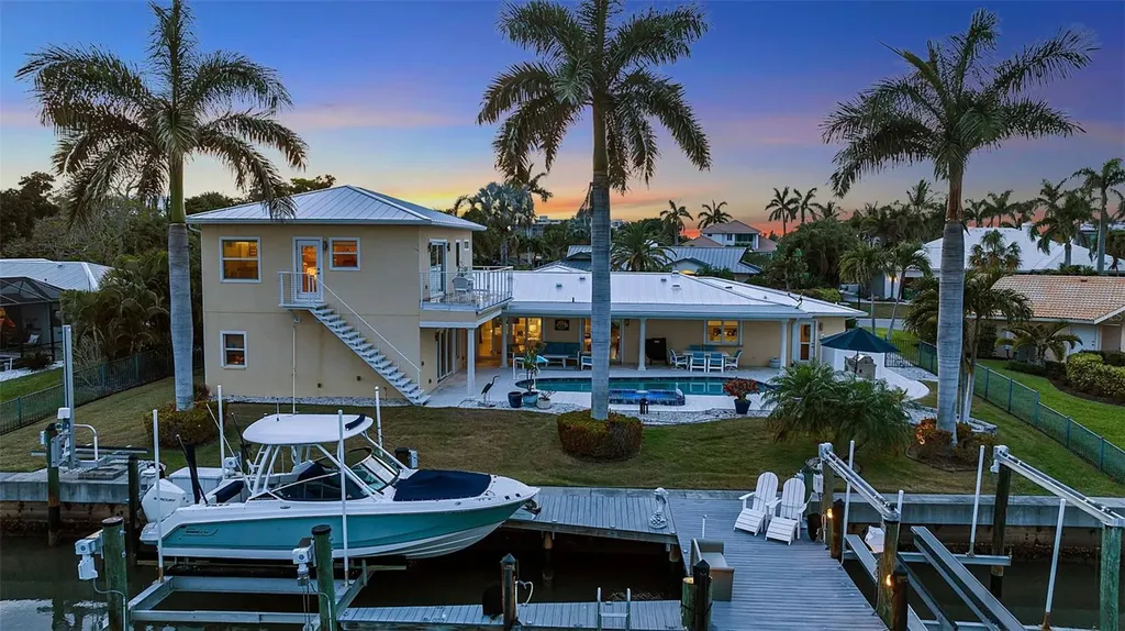 524 Hornblower Lane Longboat Key FL 34228