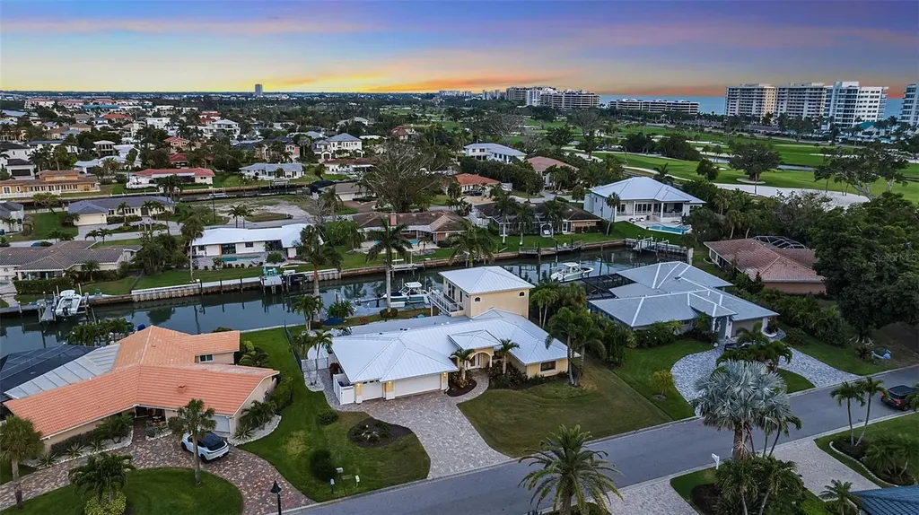 524 Hornblower Lane Longboat Key FL 34228