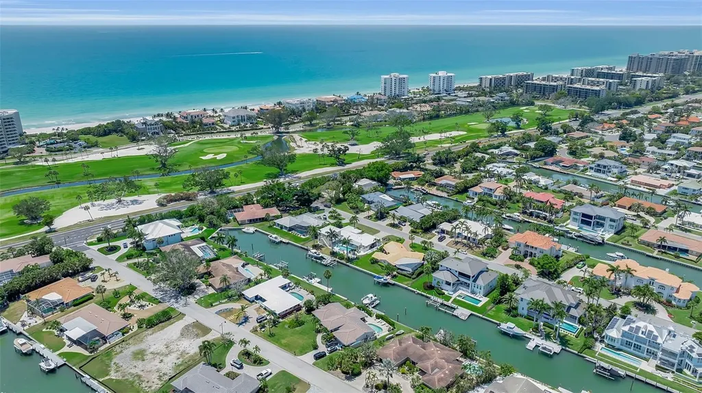 524 Hornblower Lane Longboat Key FL 34228