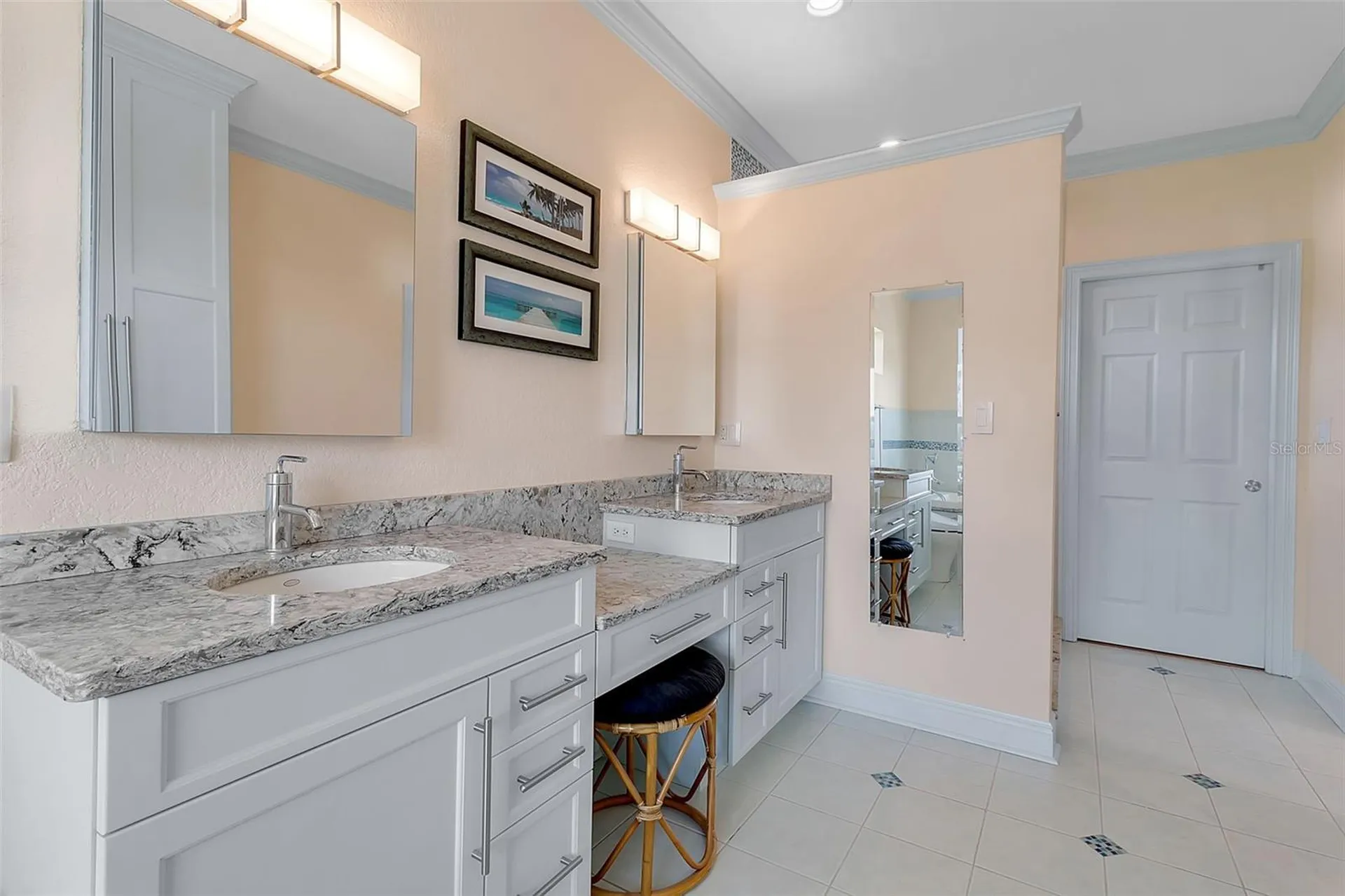 524 Hornblower Lane Longboat Key FL 34228