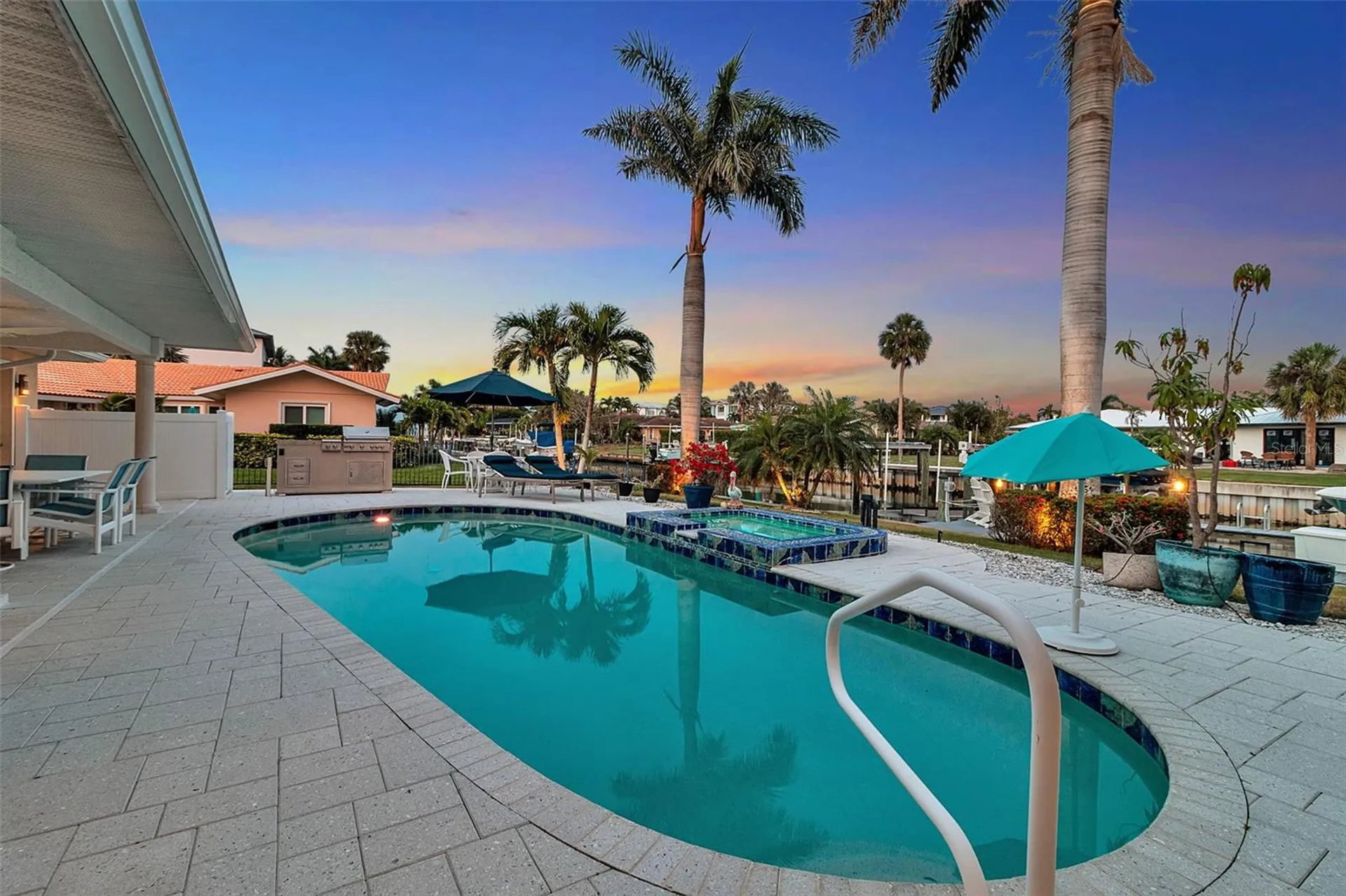 524 Hornblower Lane Longboat Key FL 34228
