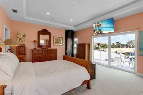 524 Hornblower Lane Longboat Key FL 34228