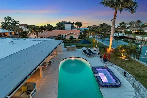 524 Hornblower Lane Longboat Key FL 34228