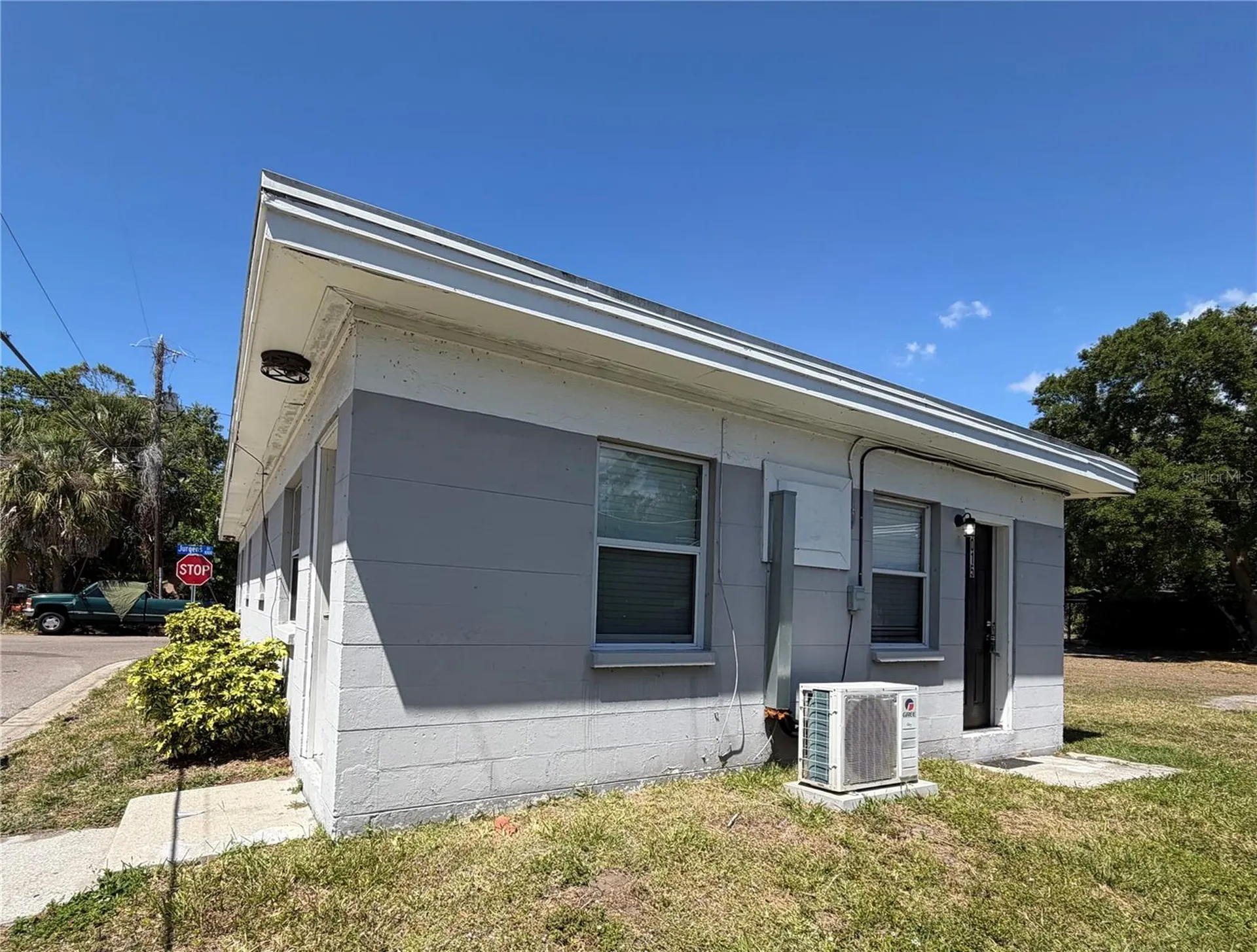 1015 Vine Avenue Clearwater FL 33755