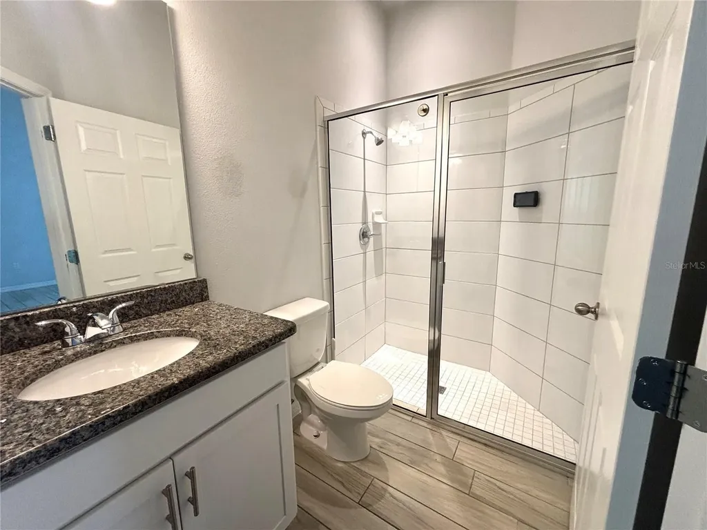 1214 Lake Blue Circle Apopka FL 32703