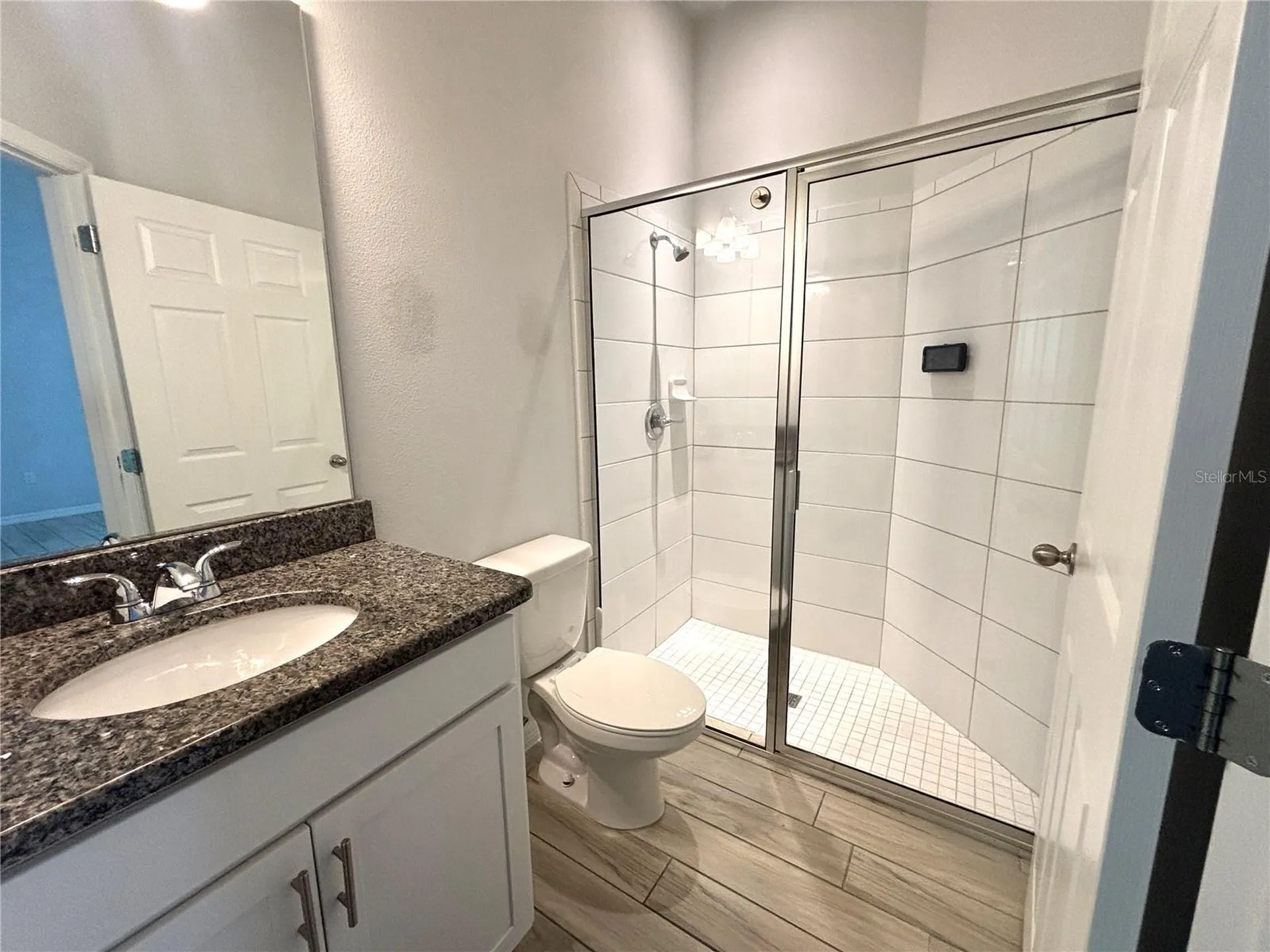 1214 Lake Blue Circle Apopka FL 32703