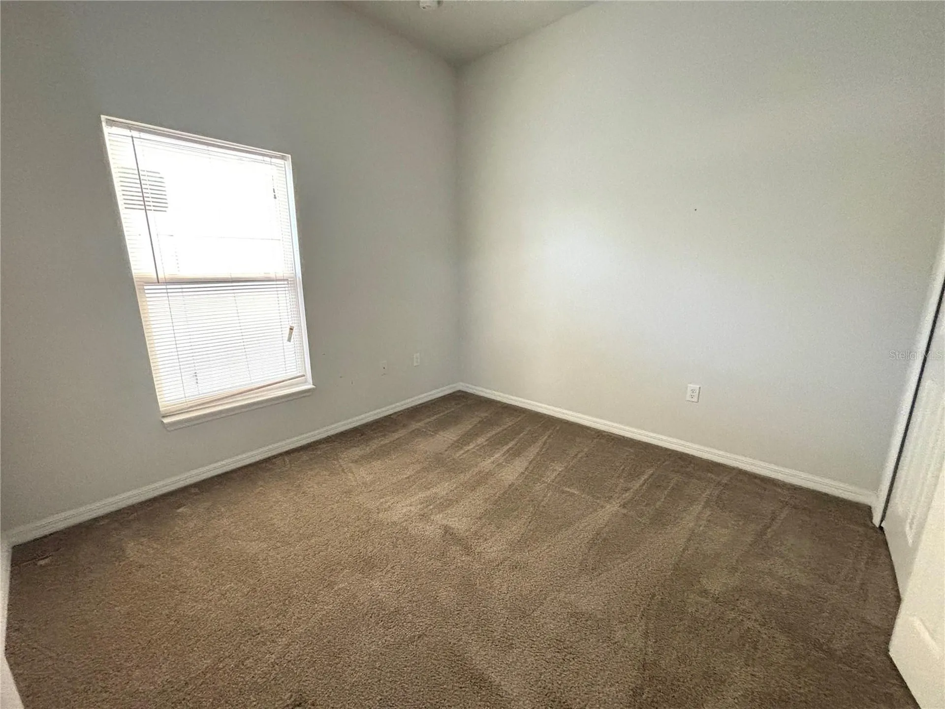 1214 Lake Blue Circle Apopka FL 32703