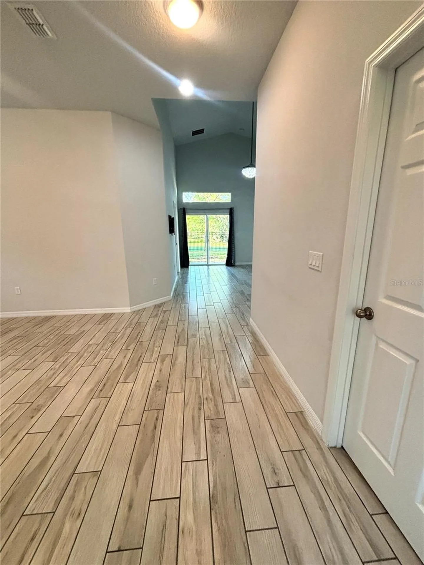 1214 Lake Blue Circle Apopka FL 32703