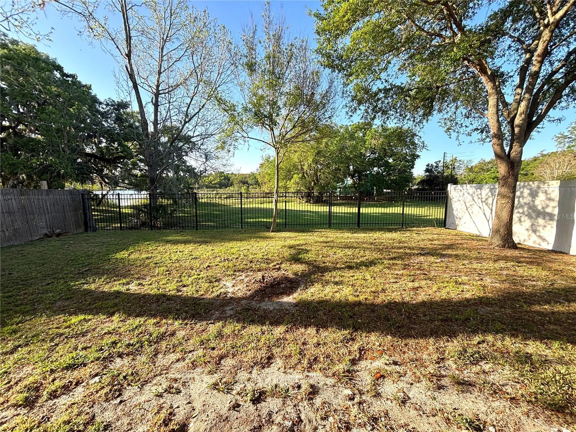 1214 Lake Blue Circle Apopka FL 32703