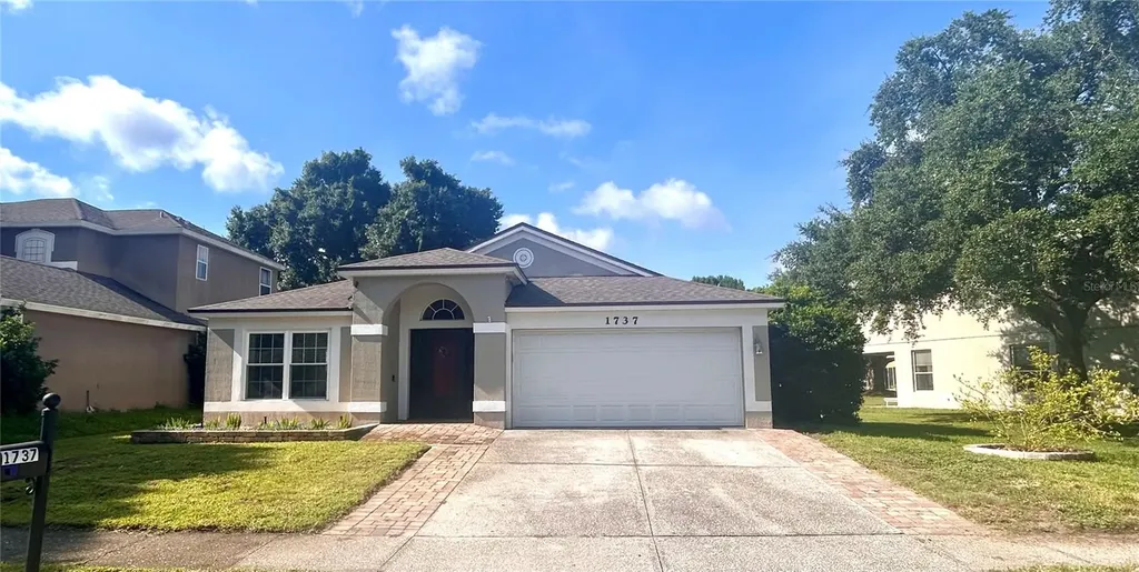 1737 Setting Sun Loop Casselberry FL 32707