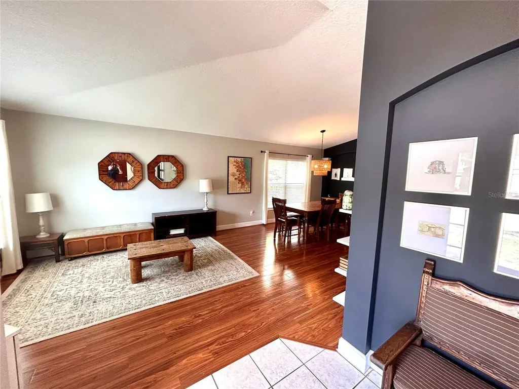 1737 Setting Sun Loop Casselberry FL 32707