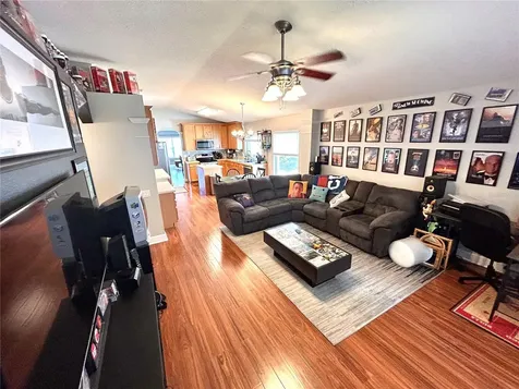 1737 Setting Sun Loop Casselberry FL 32707