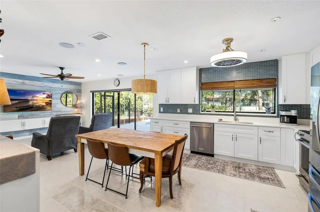 15620 Gardenside Lane Tampa FL 33624