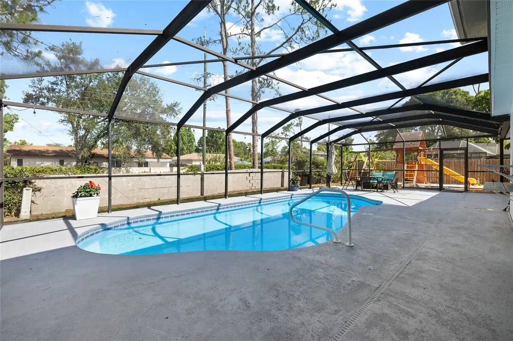 15620 Gardenside Lane Tampa FL 33624