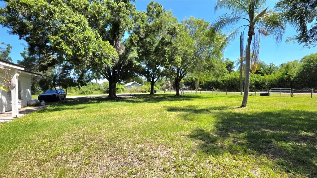 1808 Zipperer Road Bradenton FL 34212