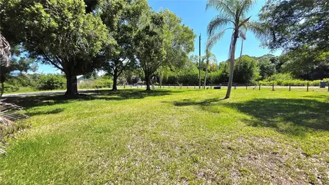1808 Zipperer Road Bradenton FL 34212