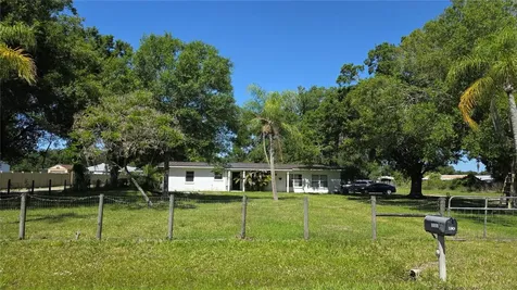 1808 Zipperer Road Bradenton FL 34212