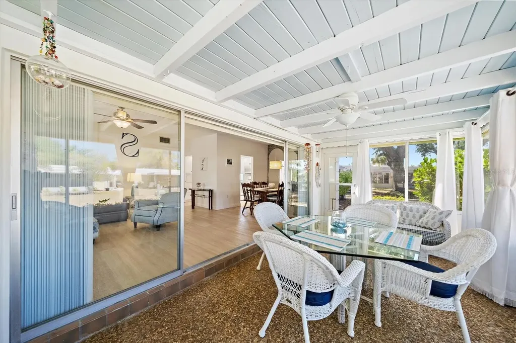5936 Driftwood Avenue Sarasota FL 34231