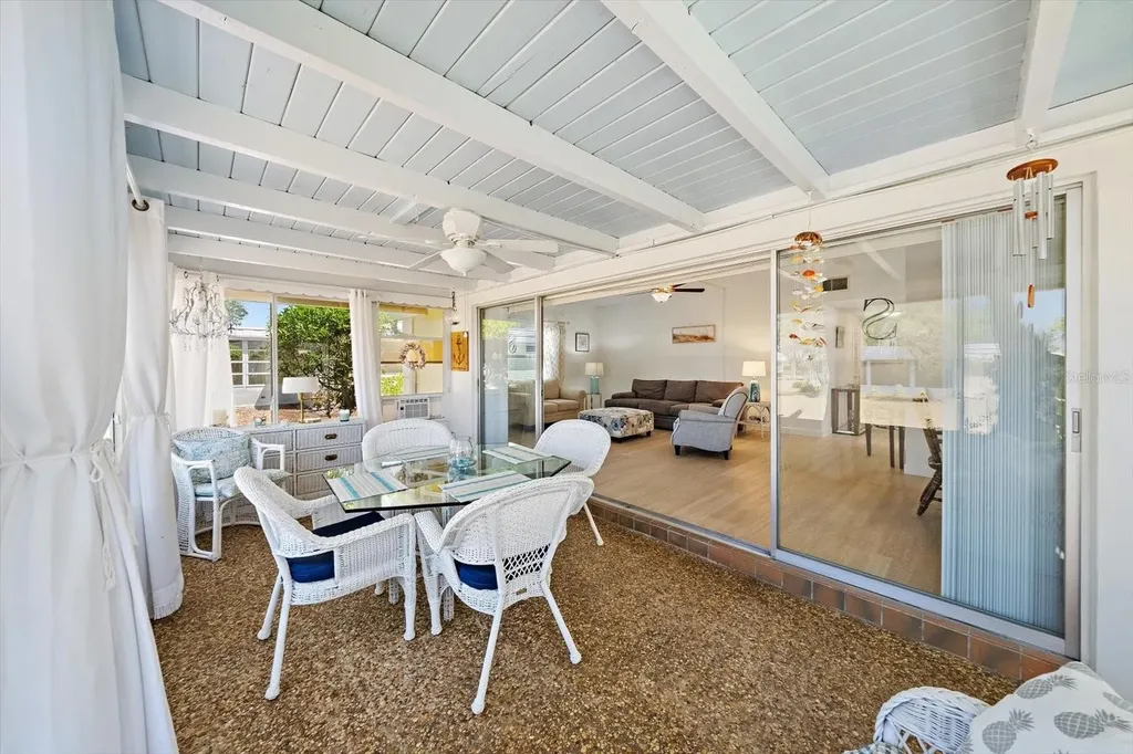 5936 Driftwood Avenue Sarasota FL 34231