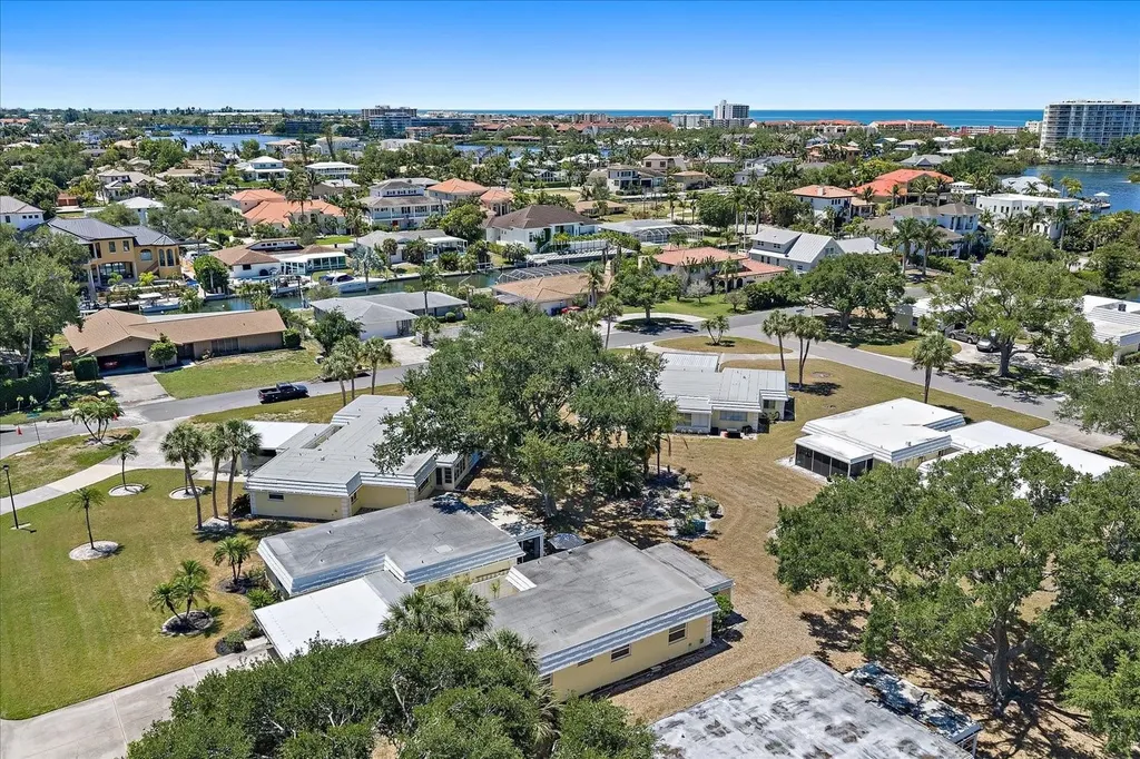 5936 Driftwood Avenue Sarasota FL 34231