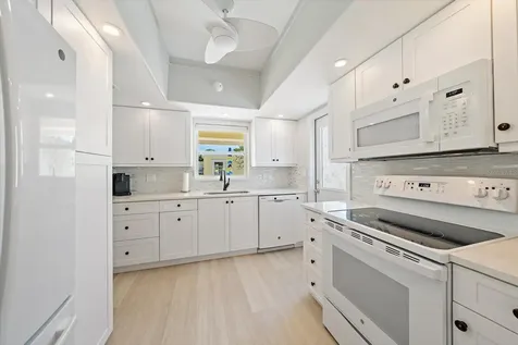 5936 Driftwood Avenue Sarasota FL 34231