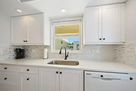 5936 Driftwood Avenue Sarasota FL 34231