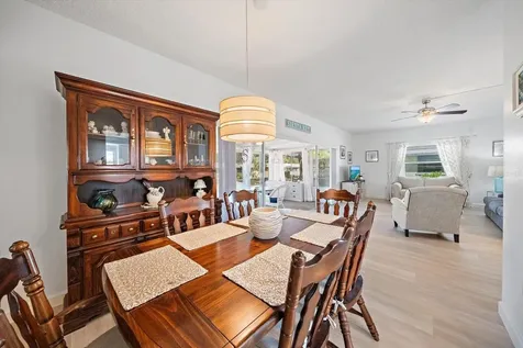 5936 Driftwood Avenue Sarasota FL 34231