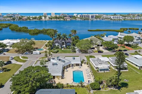 5936 Driftwood Avenue Sarasota FL 34231