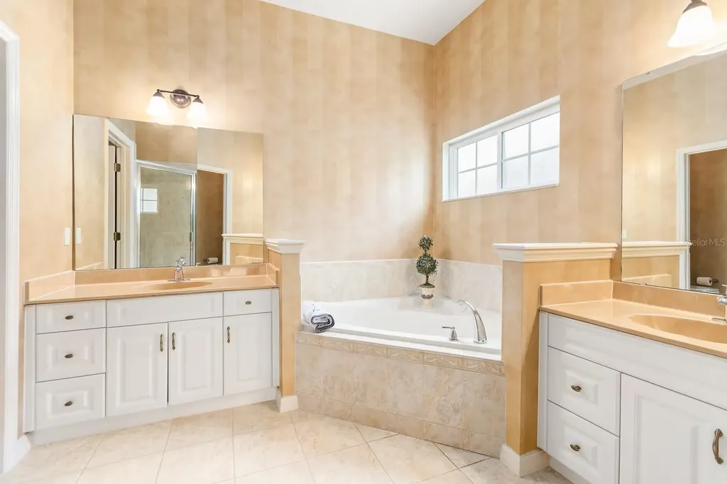 8430 SW 10th Place Gainesville FL 32607