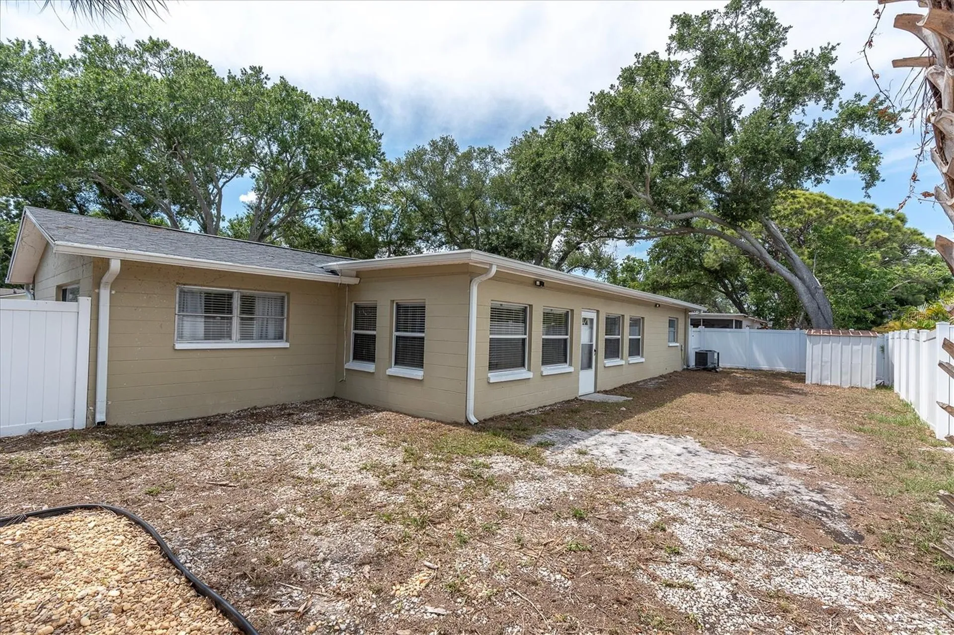 6860 14th Way S St Petersburg FL 33705