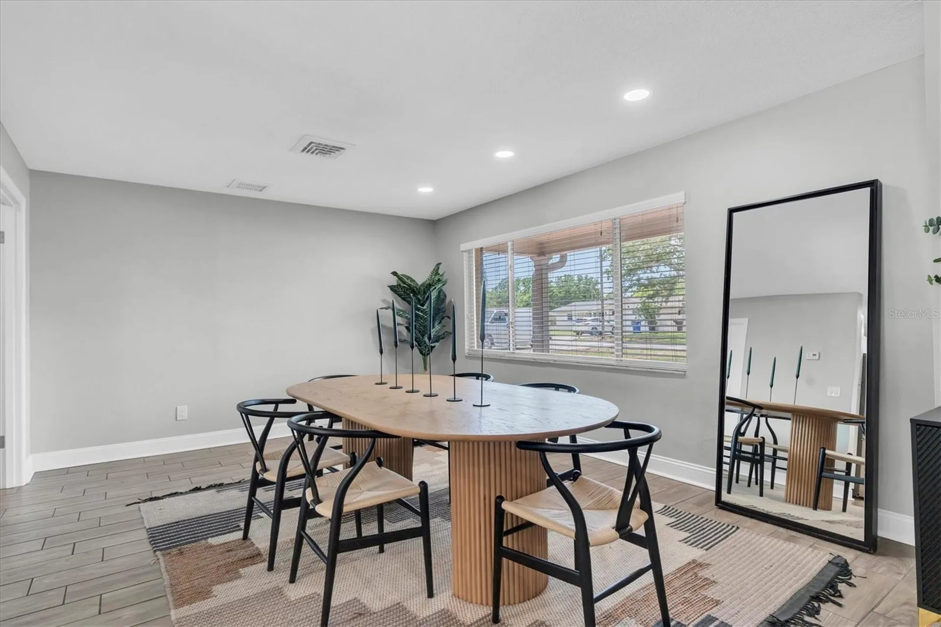 6860 14th Way S St Petersburg FL 33705