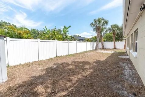 6860 14th Way S St Petersburg FL 33705