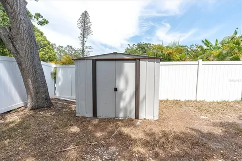 6860 14th Way S St Petersburg FL 33705