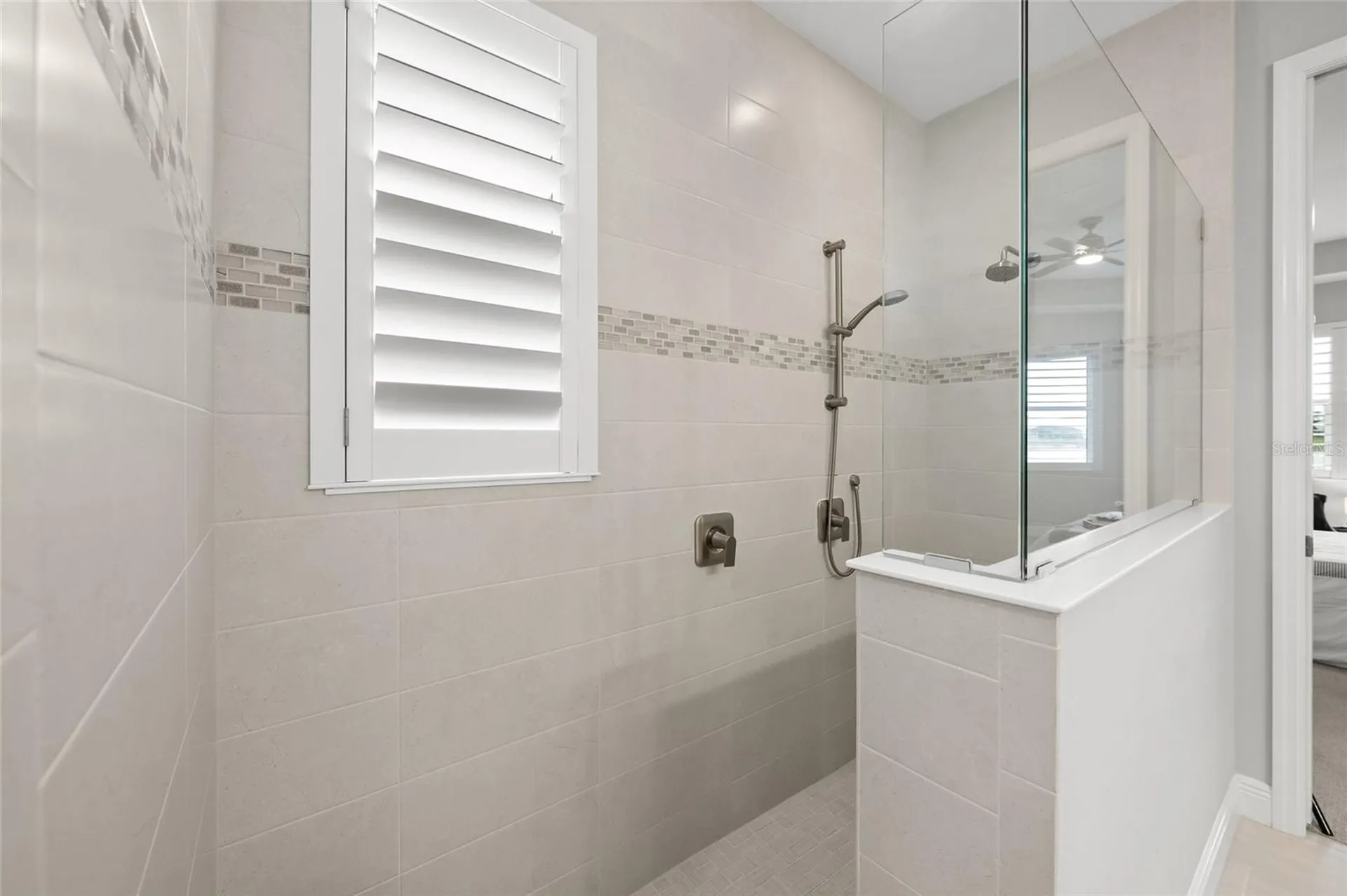997 Crosswind Avenue Sarasota FL 34240