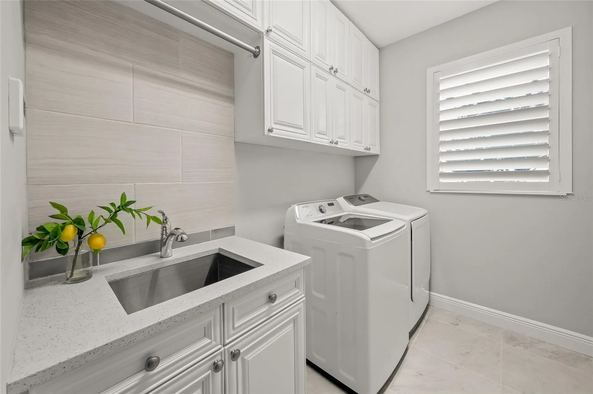 997 Crosswind Avenue Sarasota FL 34240