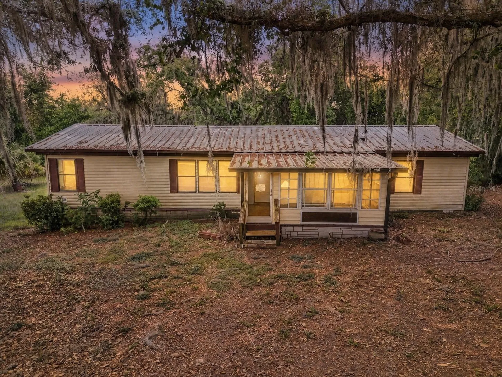 18007 SE 90th Street Ocklawaha FL 32179