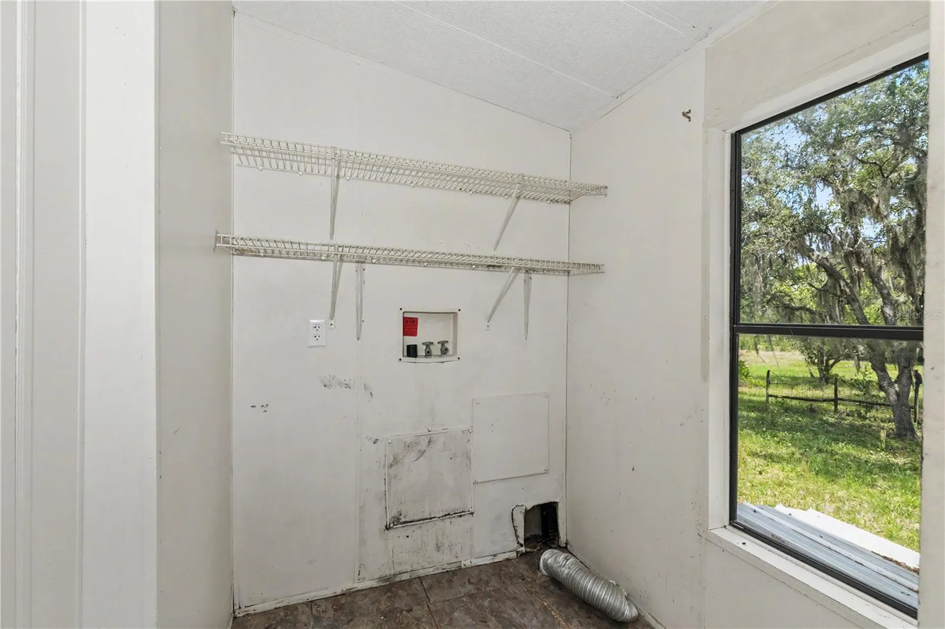 18007 SE 90th Street Ocklawaha FL 32179
