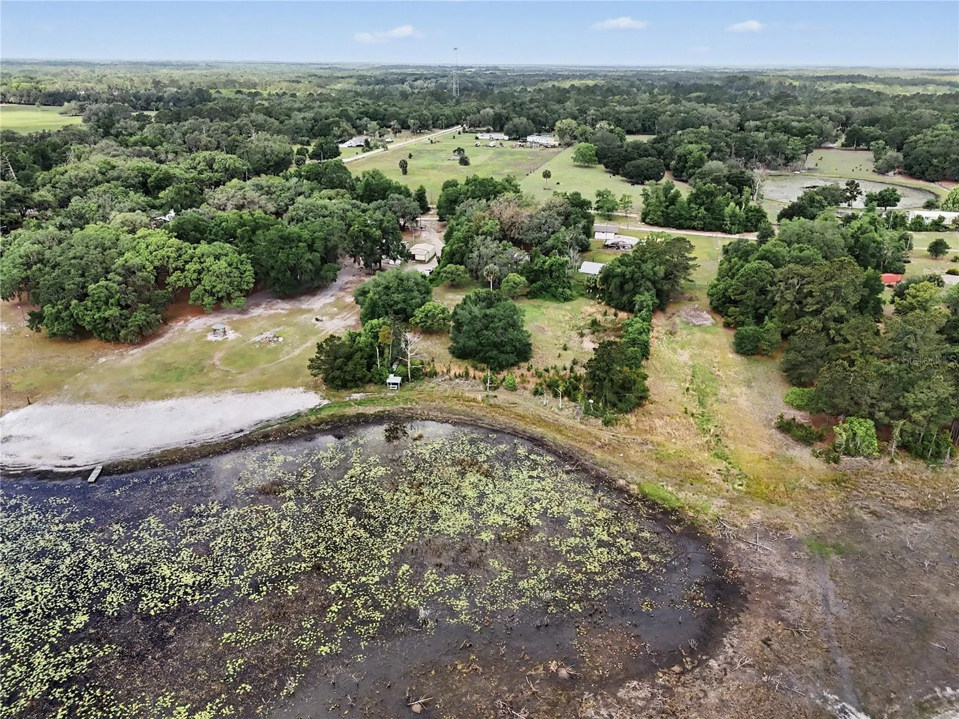 18007 SE 90th Street Ocklawaha FL 32179