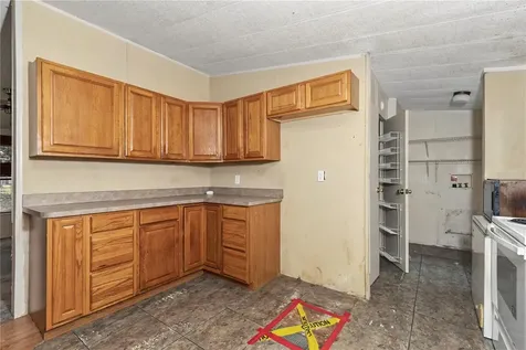 18007 SE 90th Street Ocklawaha FL 32179